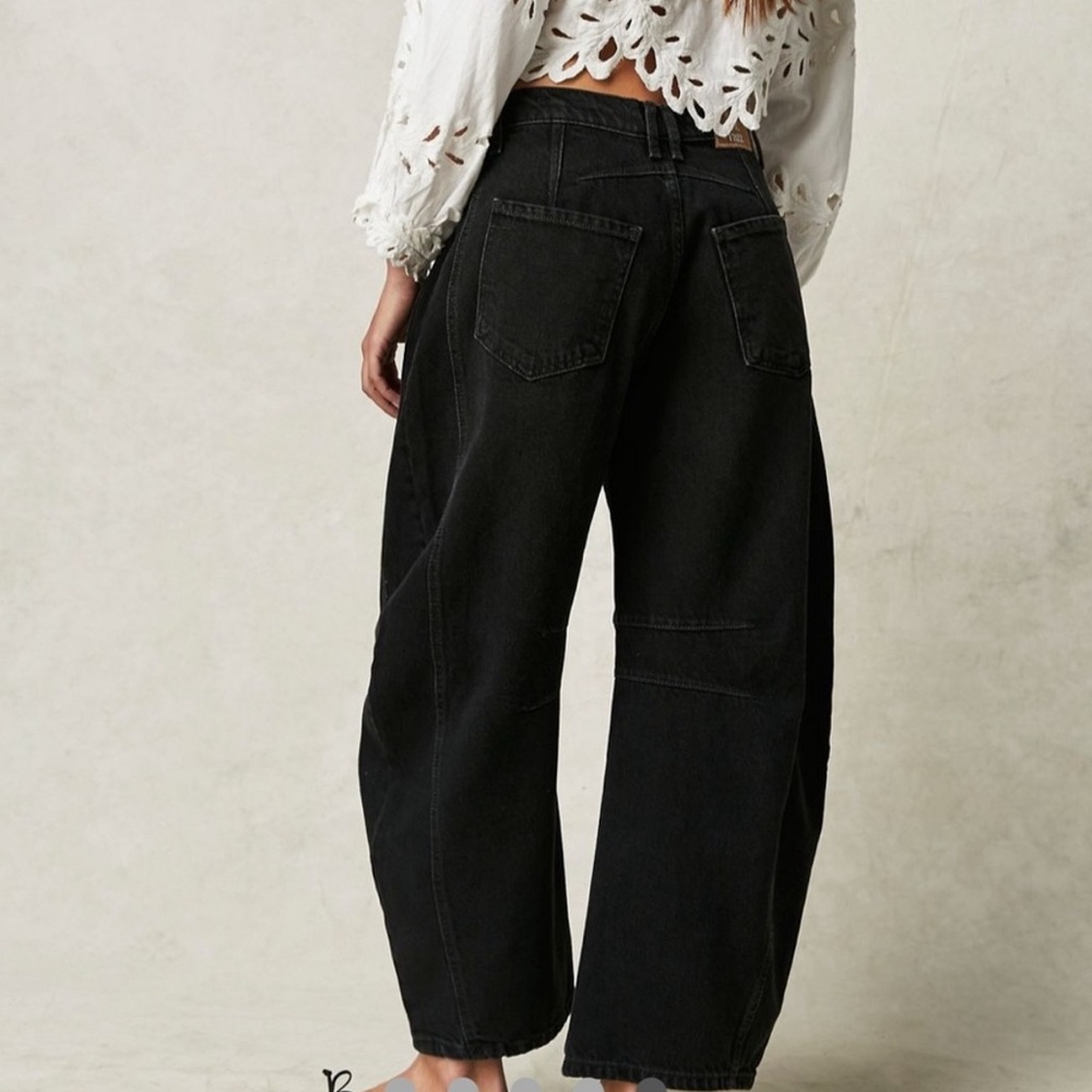 Free People Lucky You Mid-Rise Barrel Jeans Washed Black Size 27 - Picture 3 of 8